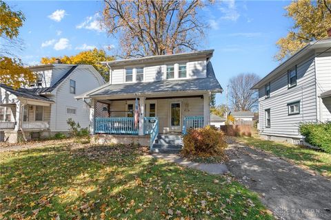 Photo of 713 Sunnyview Avenue, Dayton, OH 45406 (MLS # 947394)