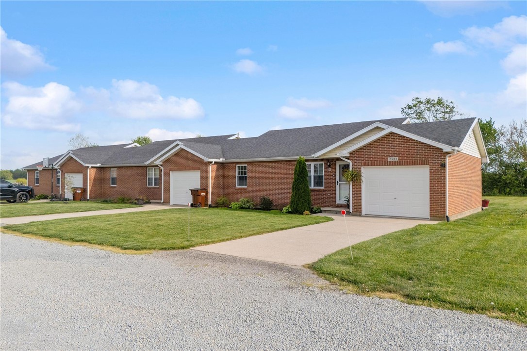 5961 Farmers Road