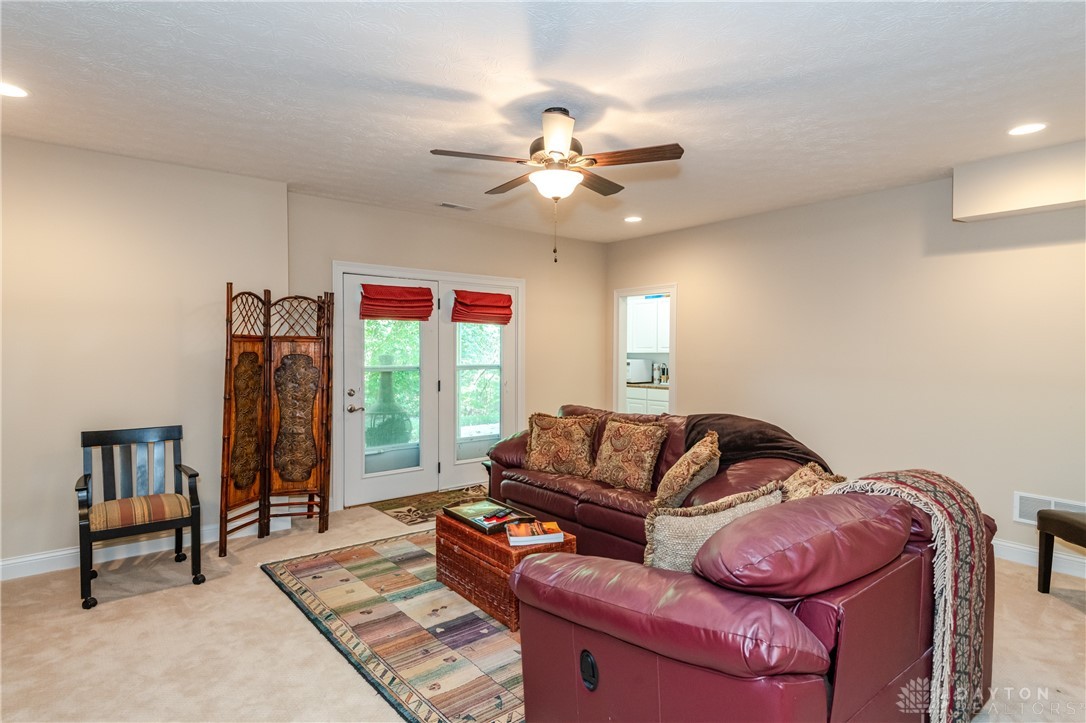 2082 Tamarack Ridge Court, Beavercreek, Ohio image 23