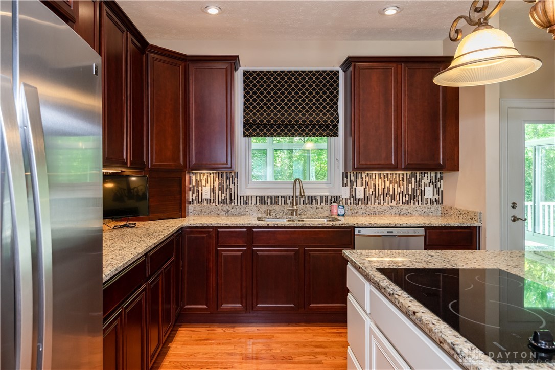 2082 Tamarack Ridge Court, Beavercreek, Ohio image 40