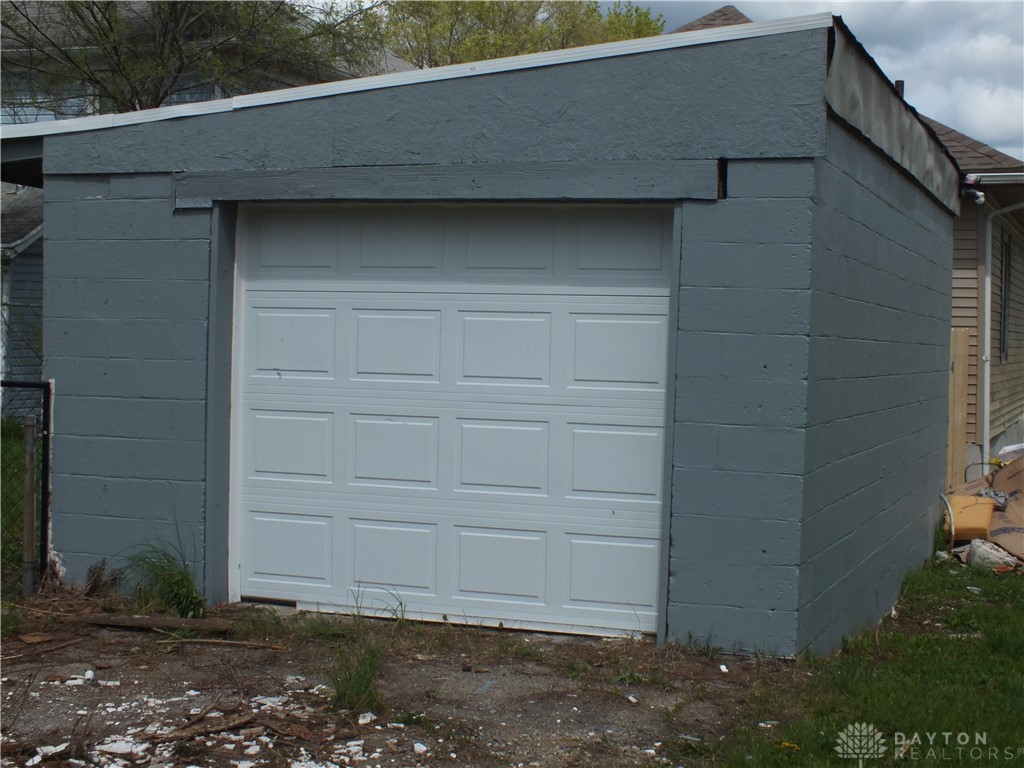 705 Clement Avenue, Dayton, Ohio image 2