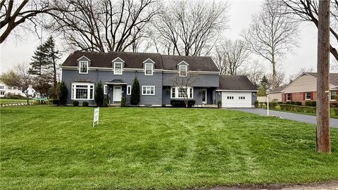 Homes For Sale - 2 Orchard Drive<br/> Miami County, Piqua, OH 45356