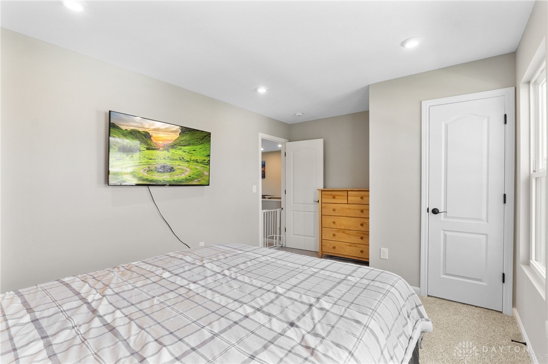 1466 Catford Court, Fairborn, Ohio image 27