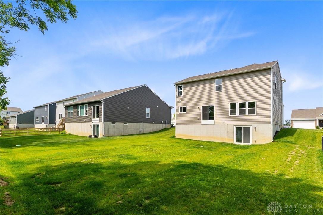 1466 Catford Court, Fairborn, Ohio image 39