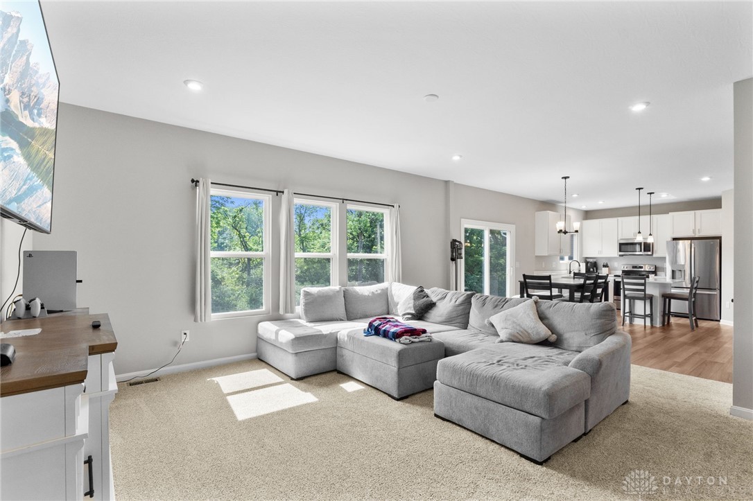 1466 Catford Court, Fairborn, Ohio image 12