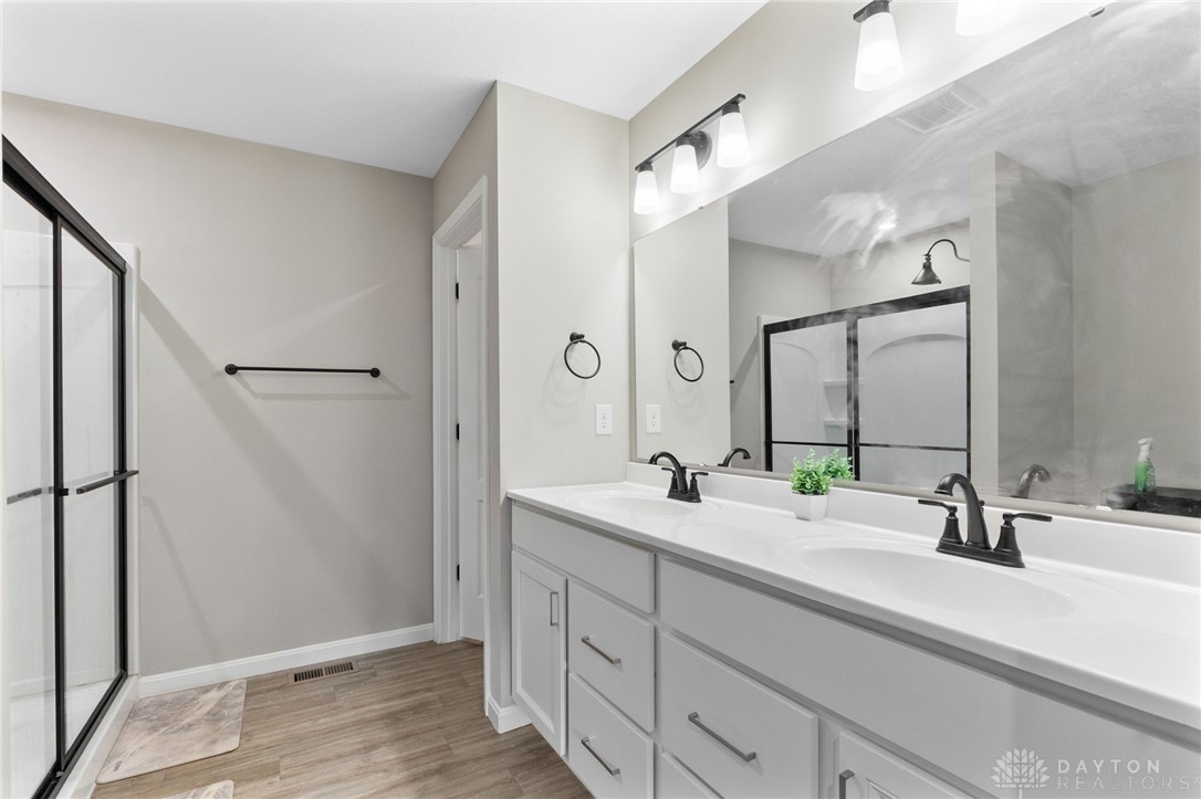 1466 Catford Court, Fairborn, Ohio image 32