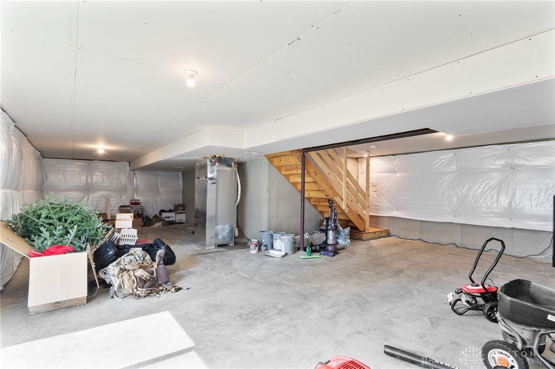 1466 Catford Court, Fairborn, Ohio image 35