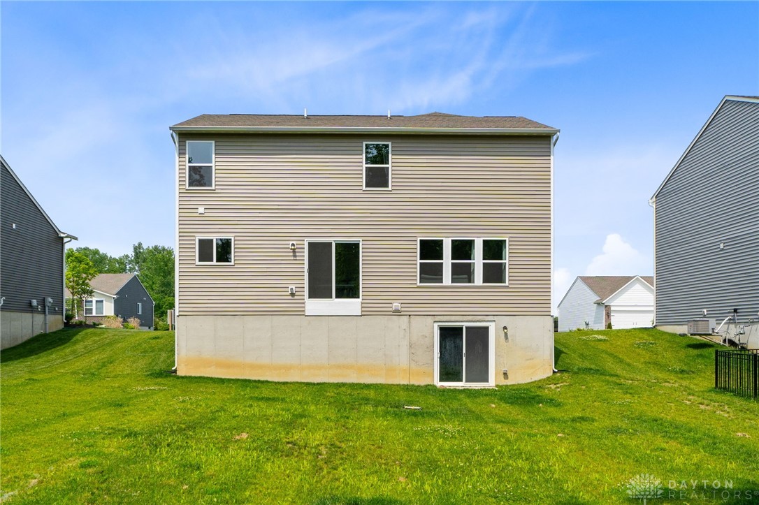 1466 Catford Court, Fairborn, Ohio image 38