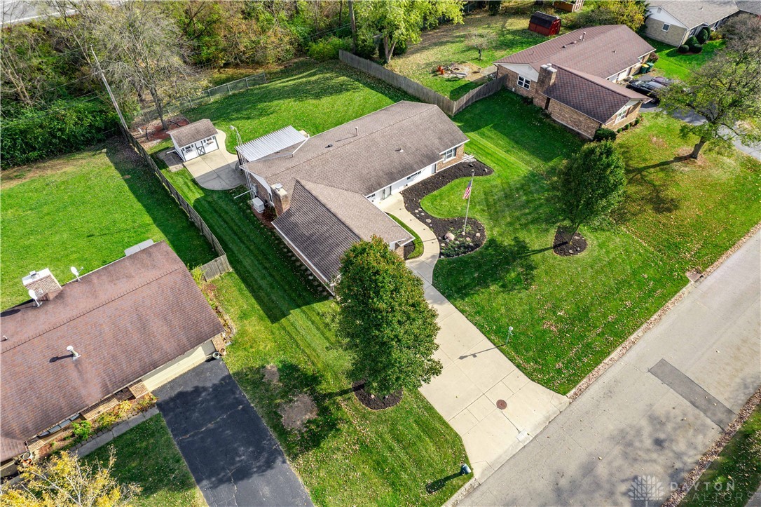 1824 Scotch Pine Drive, Beavercreek, Ohio image 30