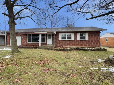 Photo of 1650 E Lindsey Avenue, Miamisburg, OH 45342 (MLS # 949744)