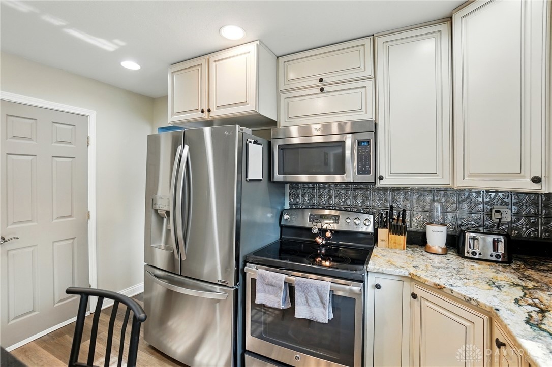 712 S Linden Avenue, Miamisburg, Ohio image 12