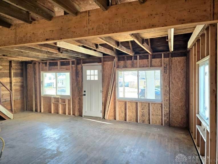 2616 Gladstone Street, Moraine, Ohio image 2