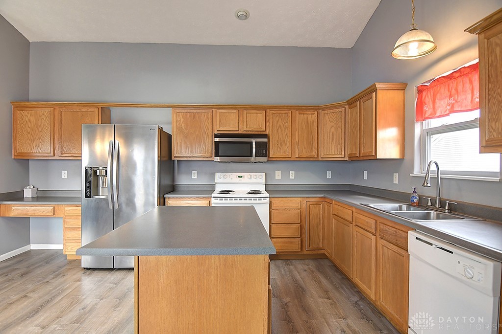 8681 Plum Creek Court, Franklin, Ohio image 11