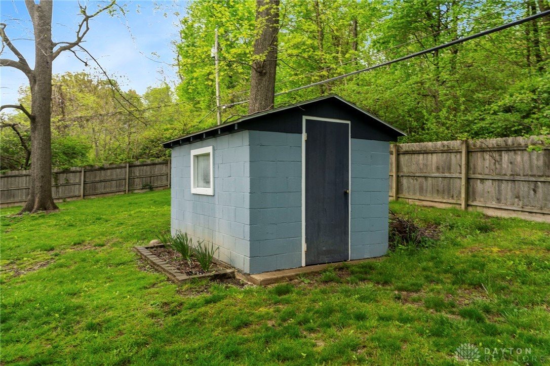 4260 Woodland Terrace, Beavercreek, Ohio image 32