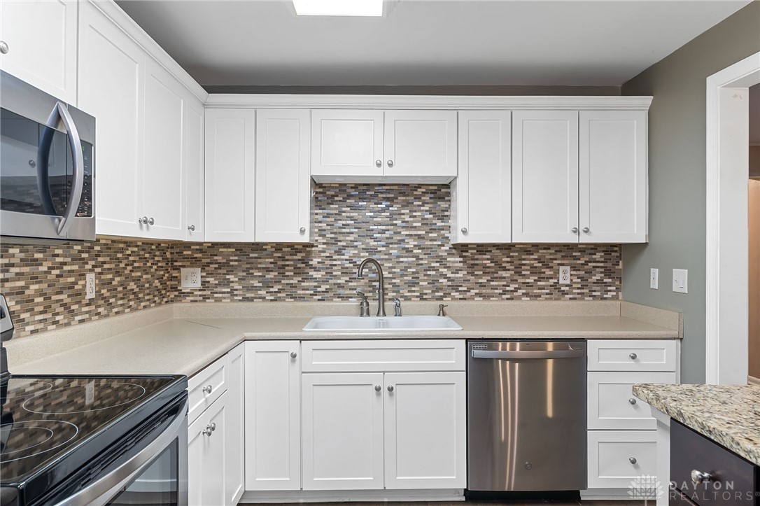 4260 Woodland Terrace, Beavercreek, Ohio image 10