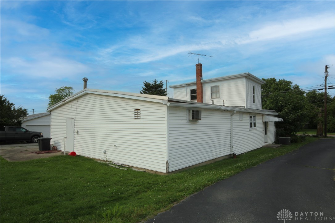 64 S South Street, New Vienna, Ohio image 20
