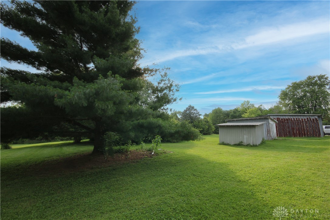 64 S South Street, New Vienna, Ohio image 16