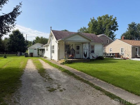 Homes For Sale - 27 E Poplar Street<br/> Montgomery County, Phillipsburg, OH 45354