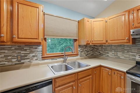 Tiny photo for 473 Mccray Boulevard, Springboro, OH 45066 (MLS # 945373)