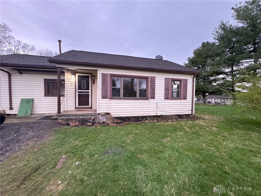 6052 Ivy Lane, West Alexandria, Ohio image 2