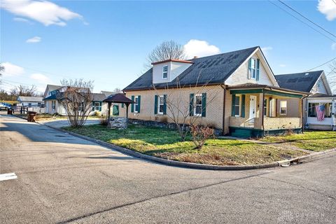 Photo of 533 Spring Avenue, Franklin, OH 45005 (MLS # 953136)