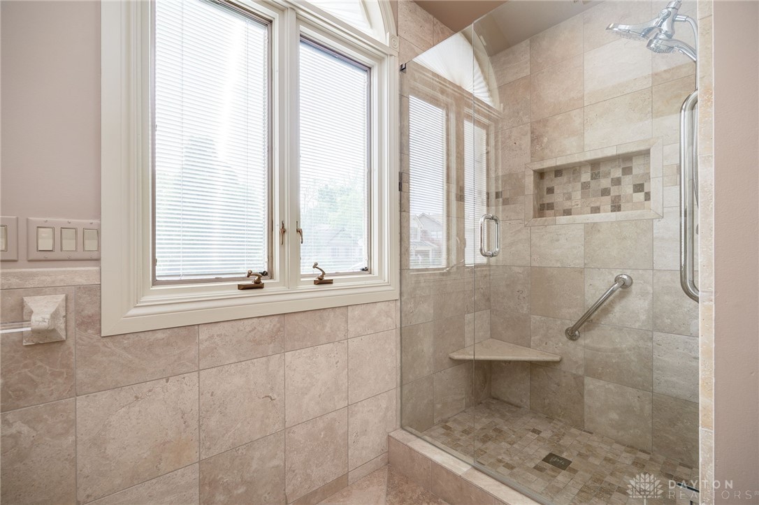 875 Deer Run Road, Dayton, Ohio image 16