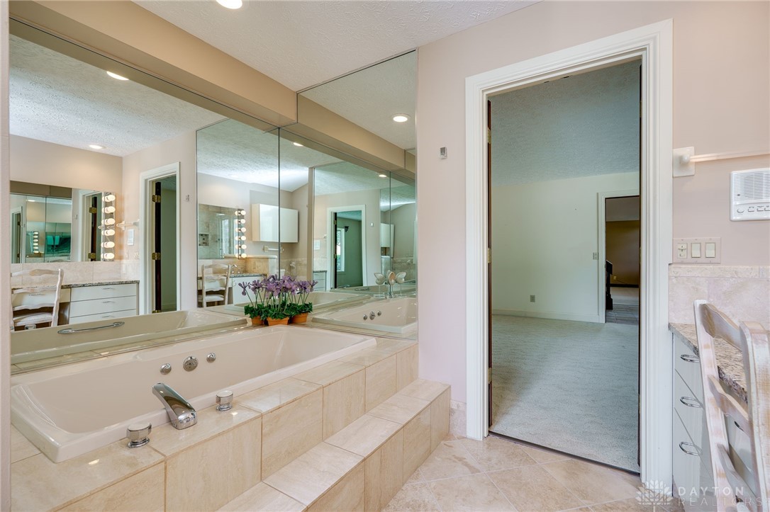 875 Deer Run Road, Dayton, Ohio image 17