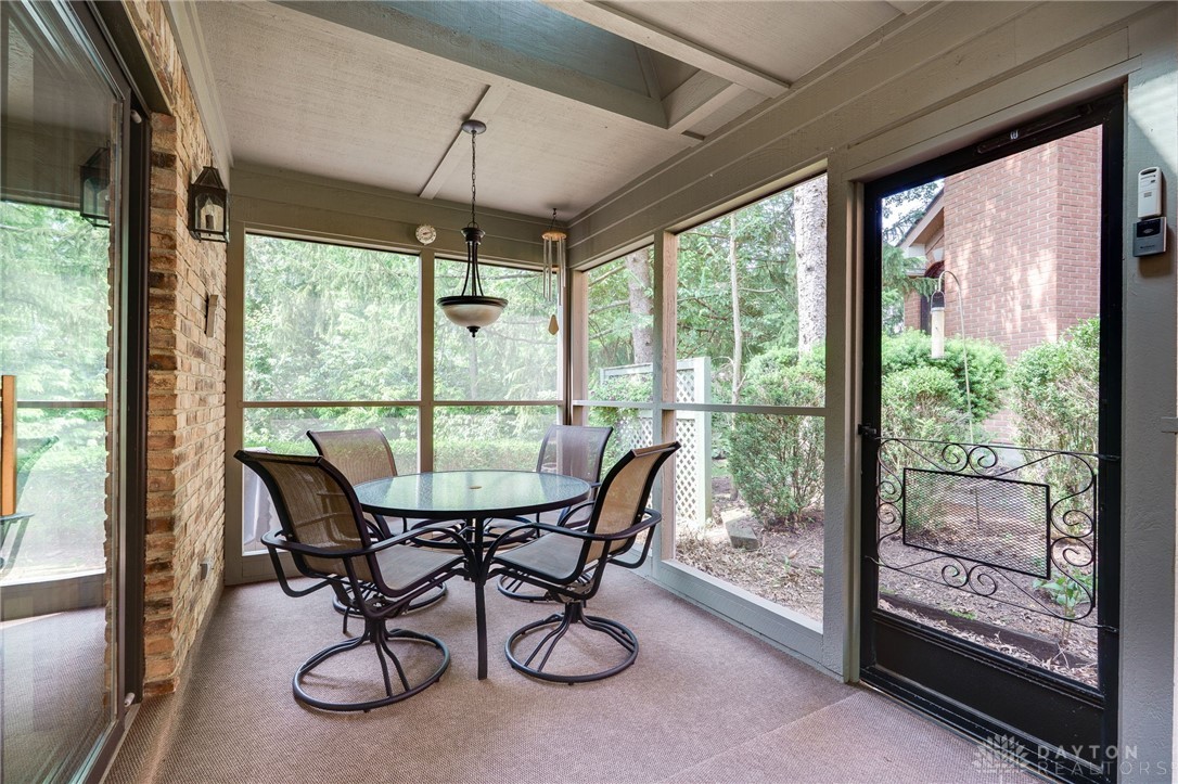 875 Deer Run Road, Dayton, Ohio image 8
