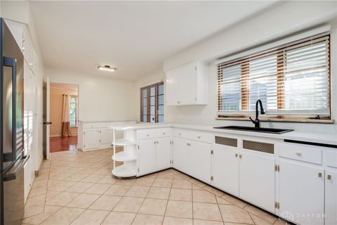 Tiny photo for 4252 Philadelphia Drive, Dayton, OH 45405 (MLS # 947021)