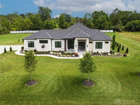 Photo of 4904 Bunnell Hill Road, Lebanon, OH 45036 (MLS # 938907)