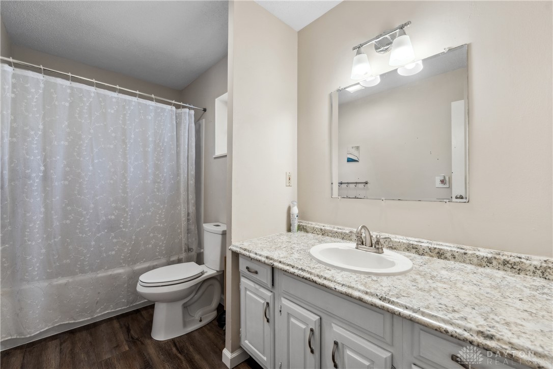 2089 Clearview Drive, Bellbrook, Ohio image 32