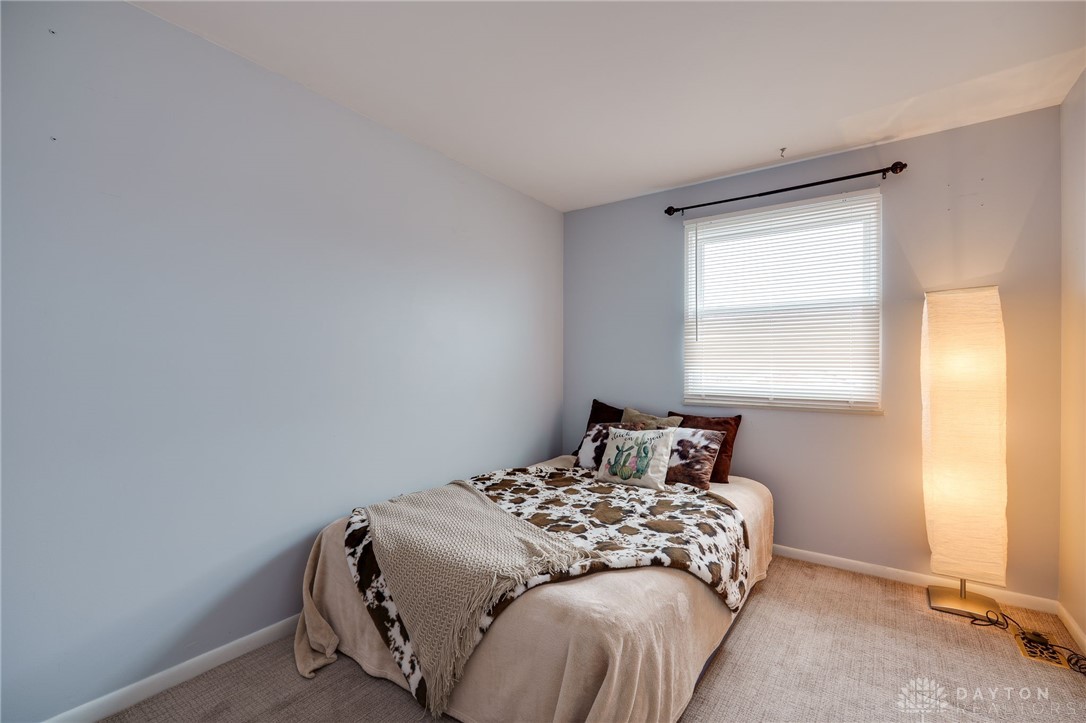 1105 Charleston Court, Fairborn, Ohio image 31