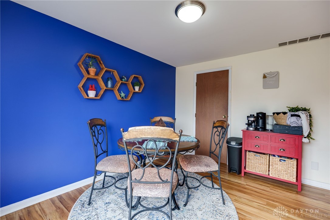 1105 Charleston Court, Fairborn, Ohio image 22