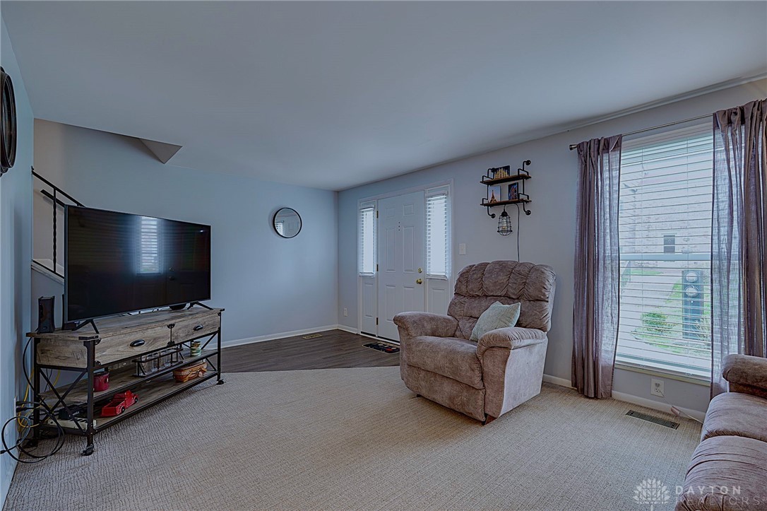 1105 Charleston Court, Fairborn, Ohio image 10