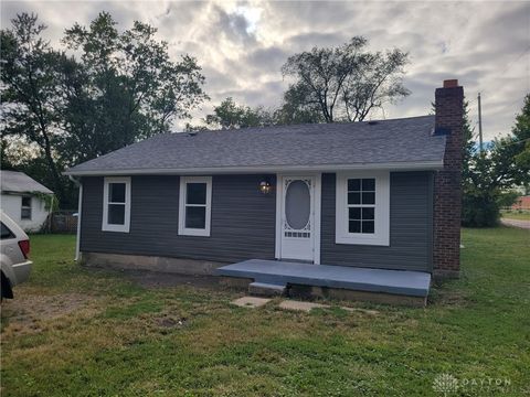 Photo of 201 Parsons Avenue, Dayton, OH 45417 (MLS # 944517)