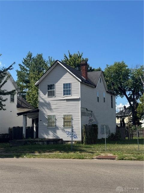 Photo of 739 N Keowee Street, Dayton, OH 45404 (MLS # 944037)