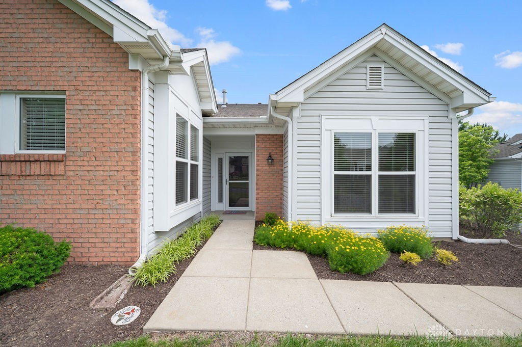 4816 Mallard Creek Drive, Mason, Ohio image 1