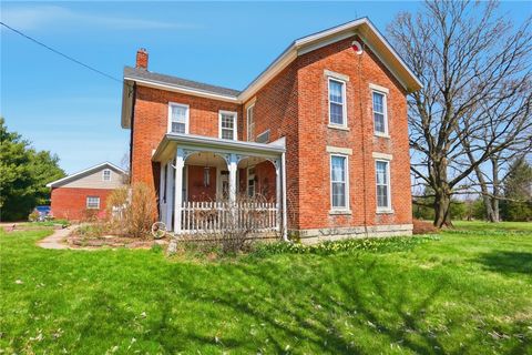 Photo of 7711 W Frederick Garland Road, Union Twp, OH 45322 (MLS # 954812)