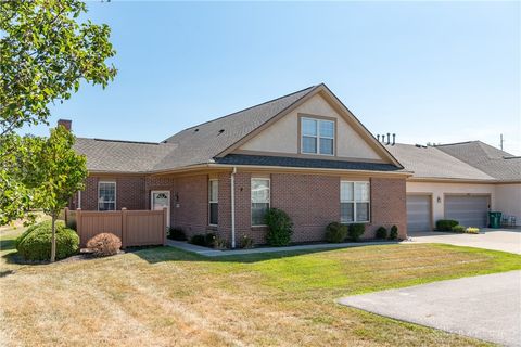 Photo of 8823 Birkdale Hills Circle, Dayton, OH 45458 (MLS # 943018)