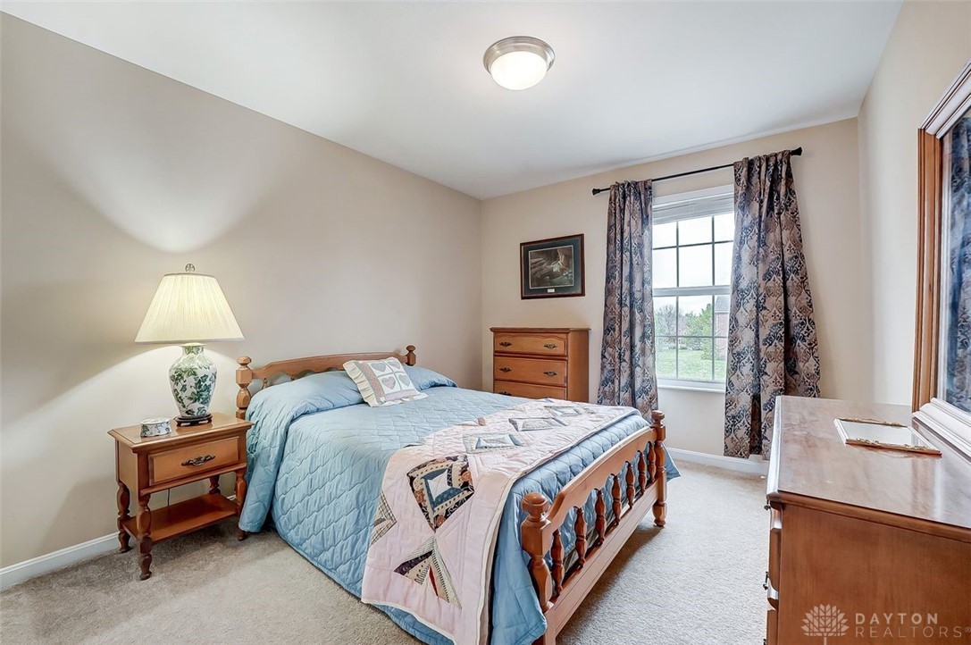 702 Quill Road, Beavercreek, Ohio image 38