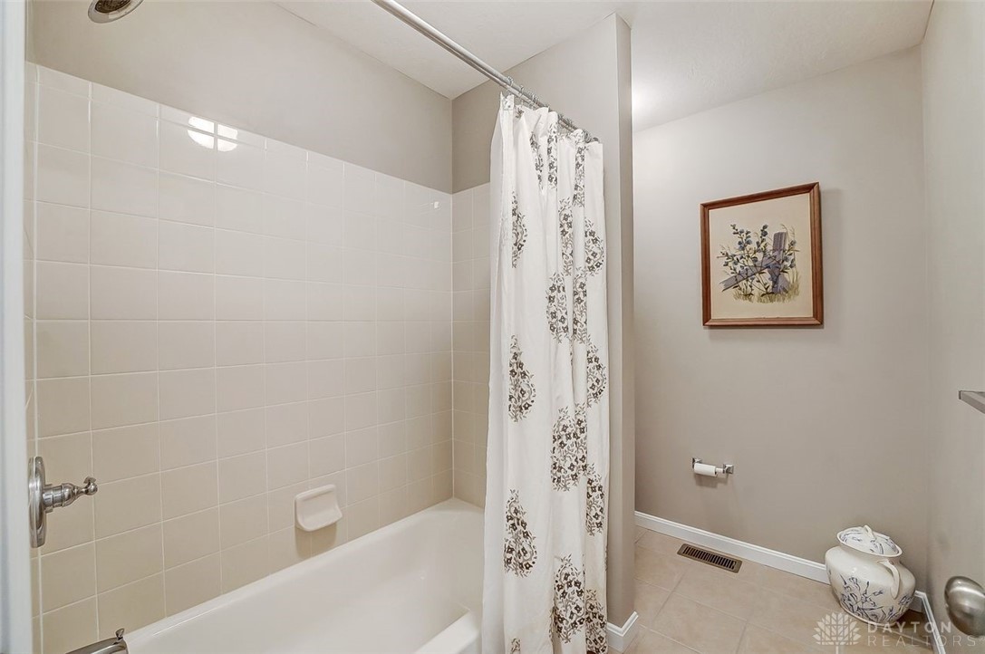 702 Quill Road, Beavercreek, Ohio image 41
