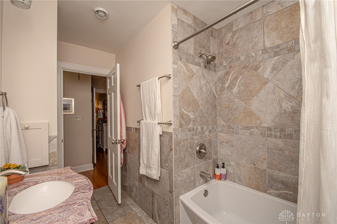 626 Hathaway Road, Oakwood, Ohio image 28