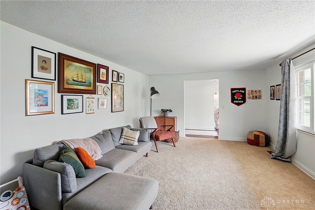 2555 Valdina Drive, Beavercreek, Ohio image 14