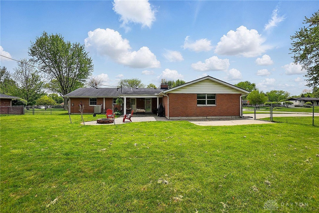 2555 Valdina Drive, Beavercreek, Ohio image 29
