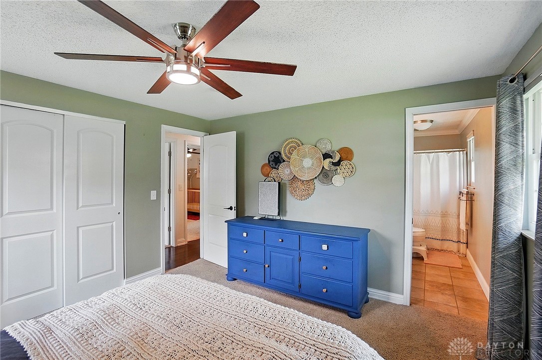 2555 Valdina Drive, Beavercreek, Ohio image 18