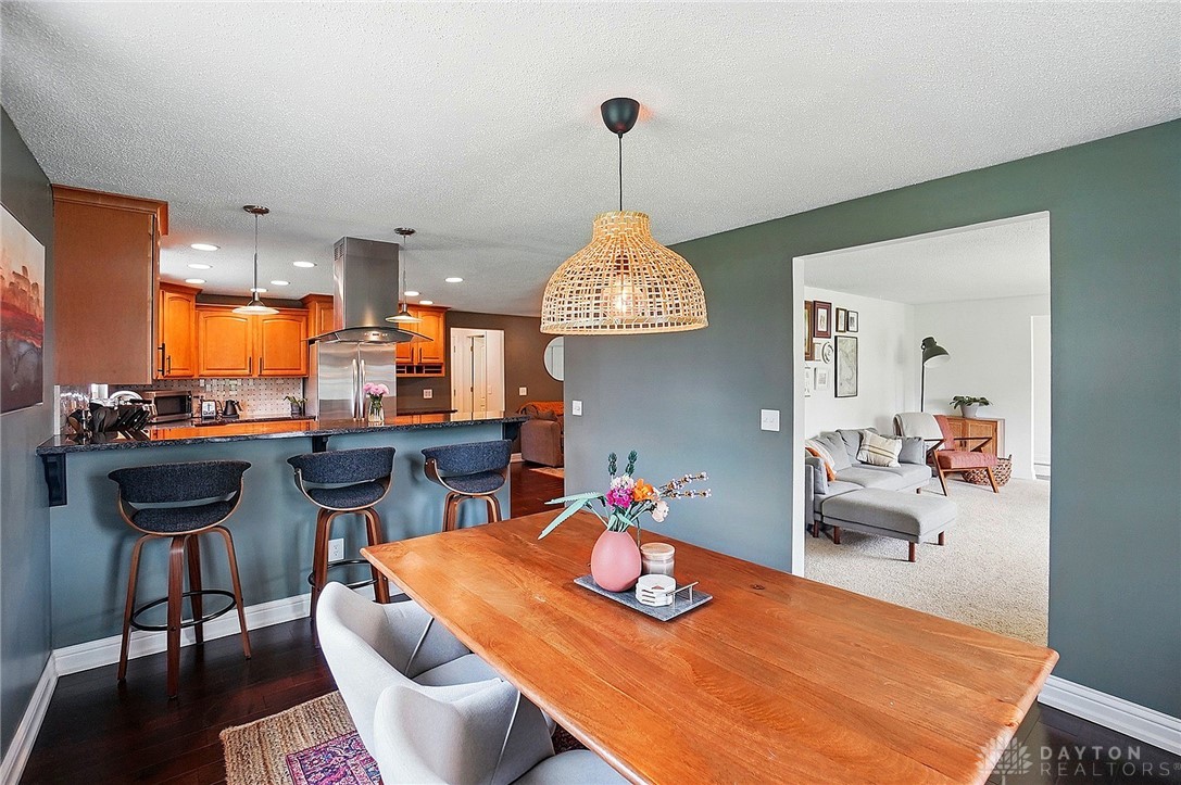 2555 Valdina Drive, Beavercreek, Ohio image 13