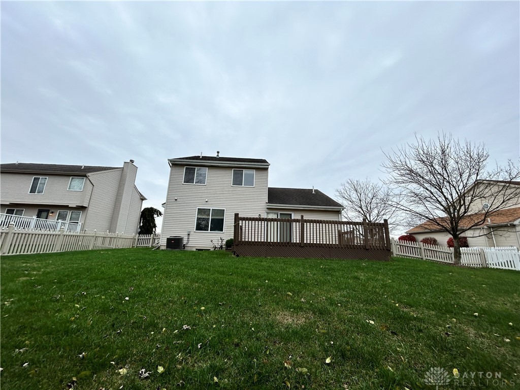 2045 Rosina Drive, Miamisburg, Ohio image 9