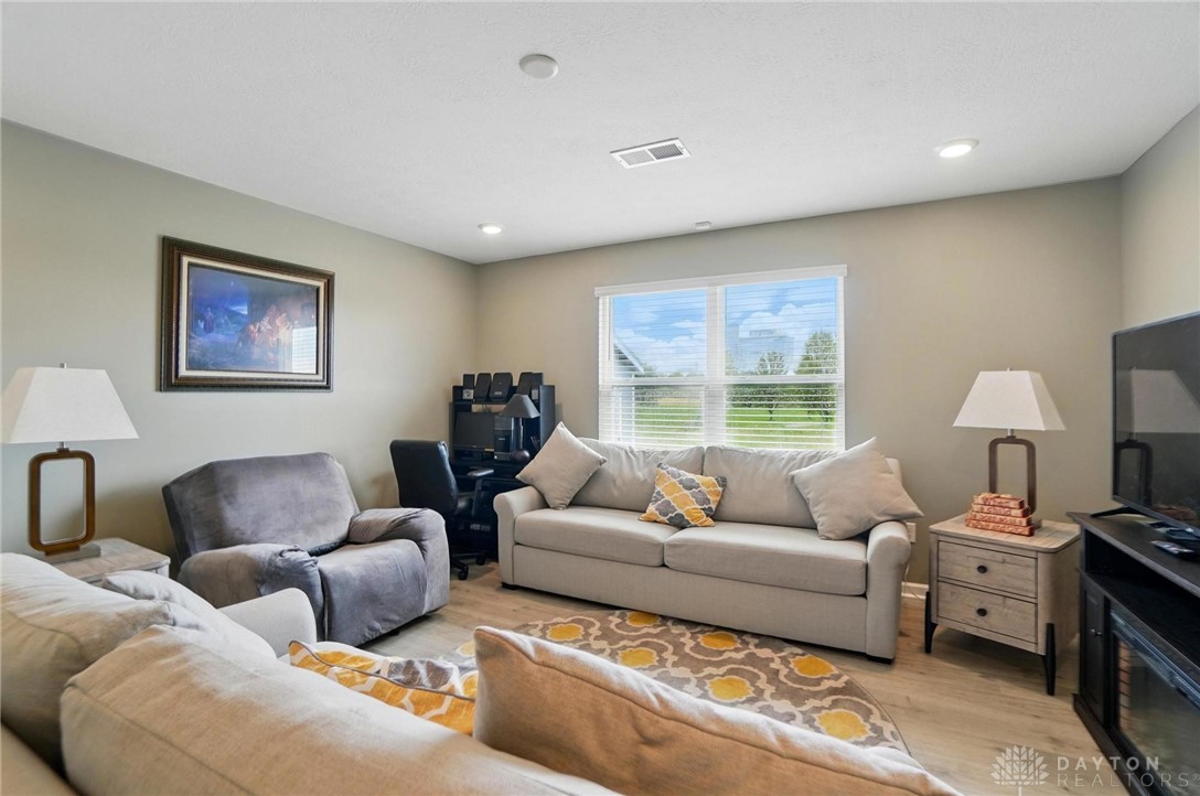 1492 Hawkshead Street, Xenia, Ohio image 12