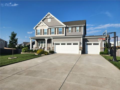 Homes For Sale - 421 Rebekah Court<br/> Tipp City, OH 45371