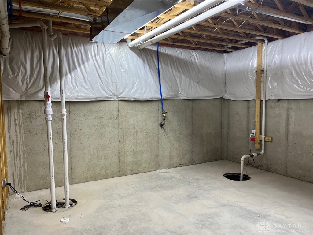 Xenia, Ohio 45385, United States, 4 Bedrooms Bedrooms, ,4 BathroomsBathrooms,Residential,Active,225704